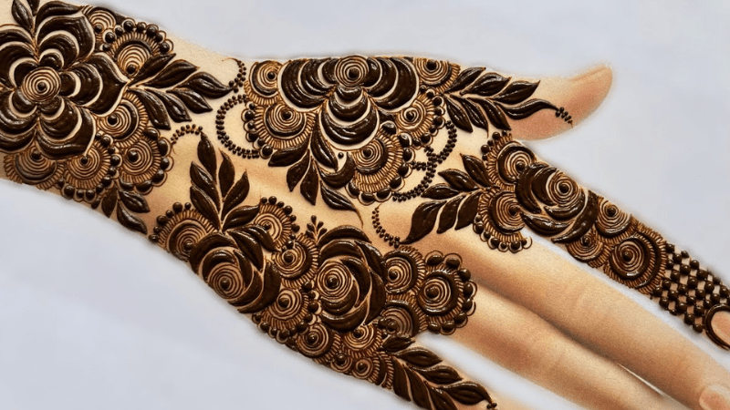 The designs of the Gulf countries are unique and elegant, combining simplicity and elegance.