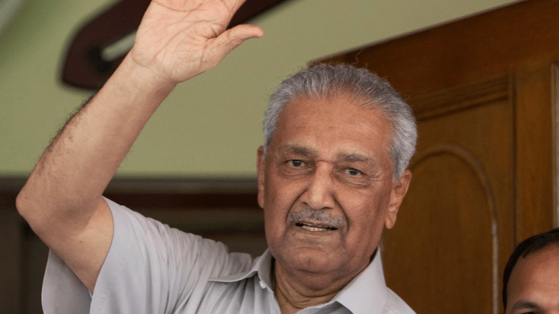 Dr. Abdul Qadeer Khan Leadership in Pakistan's Nuclear Program